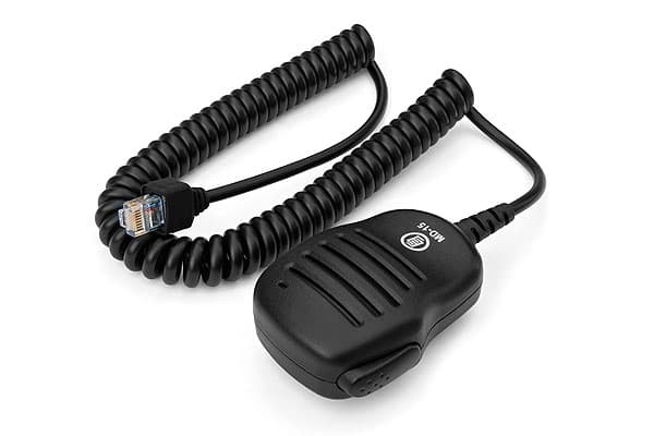 The MD-15 handheld dynamic microphone.-2